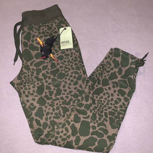 SSUR* Plus CAMO joggers - Picture 1 of 8